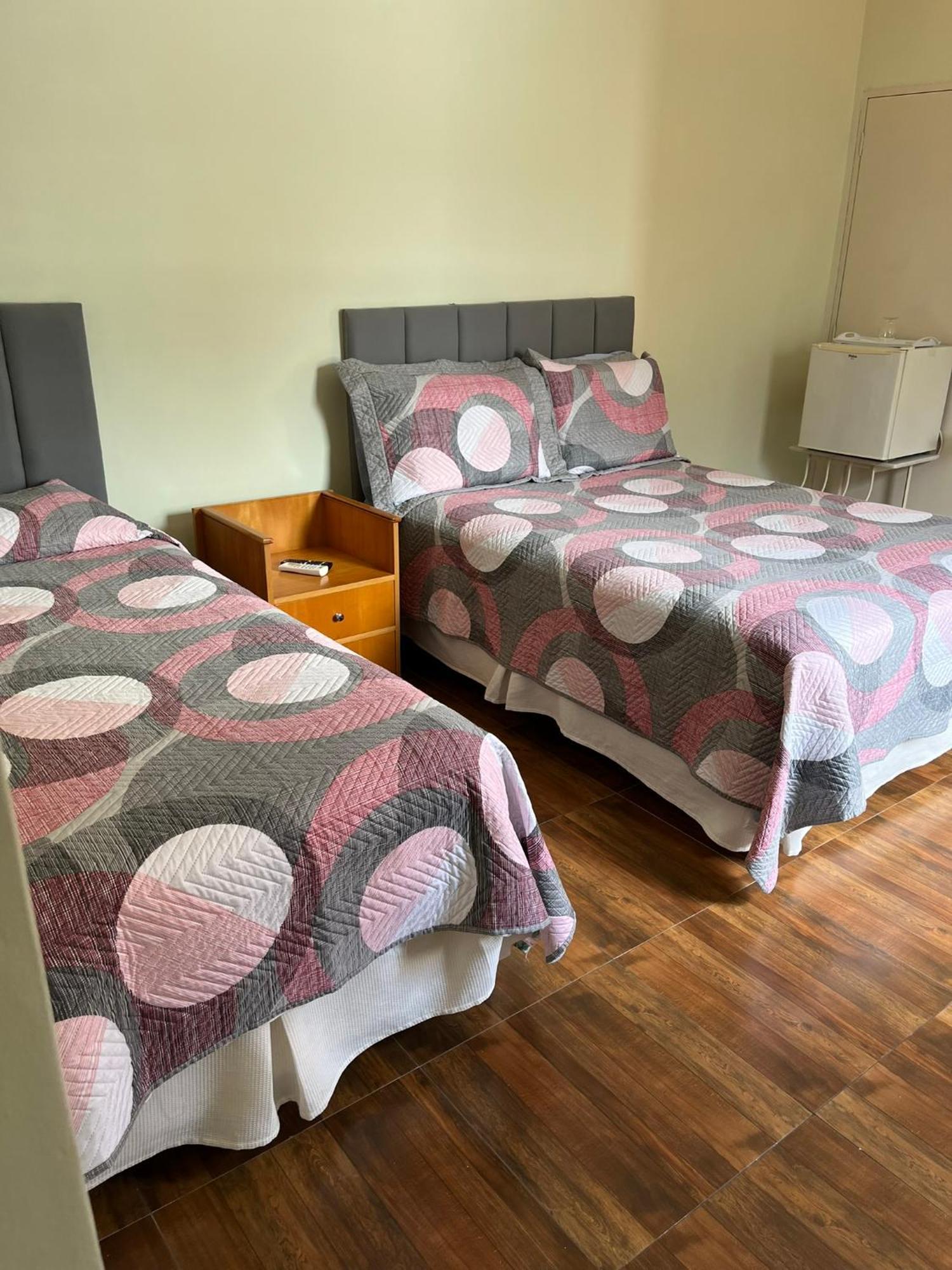 Pousada Familiar Vilage Bed & Breakfast Homestay Volta Redonda Exterior photo
