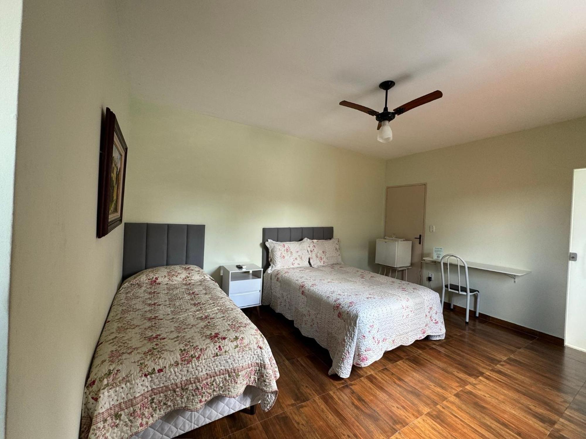 Pousada Familiar Vilage Bed & Breakfast Homestay Volta Redonda Exterior photo