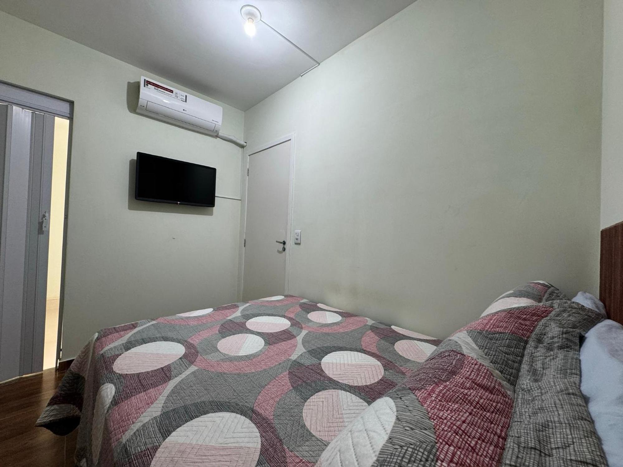 Pousada Familiar Vilage Bed & Breakfast Homestay Volta Redonda Exterior photo