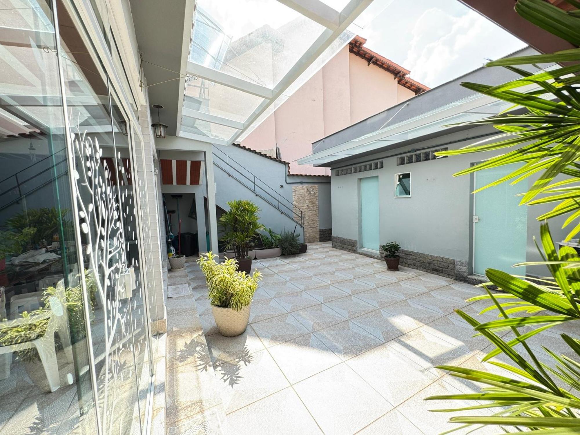Pousada Familiar Vilage Bed & Breakfast Homestay Volta Redonda Exterior photo