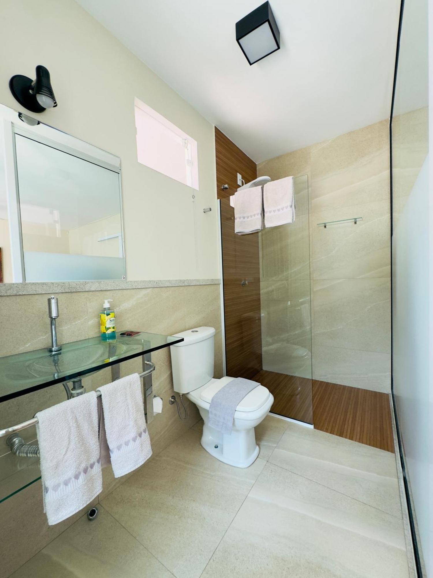 Pousada Familiar Vilage Bed & Breakfast Homestay Volta Redonda Exterior photo