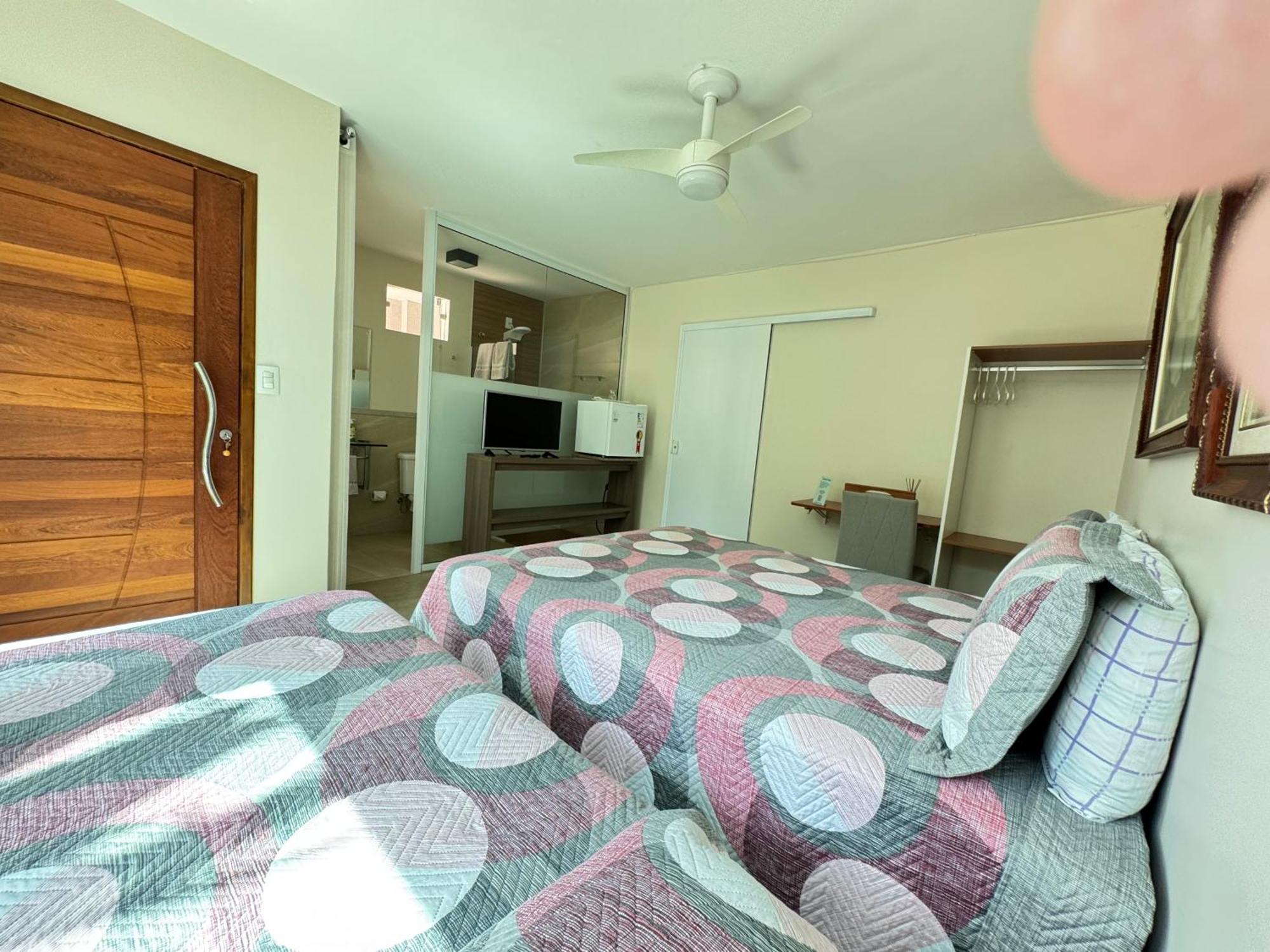 Pousada Familiar Vilage Bed & Breakfast Homestay Volta Redonda Exterior photo