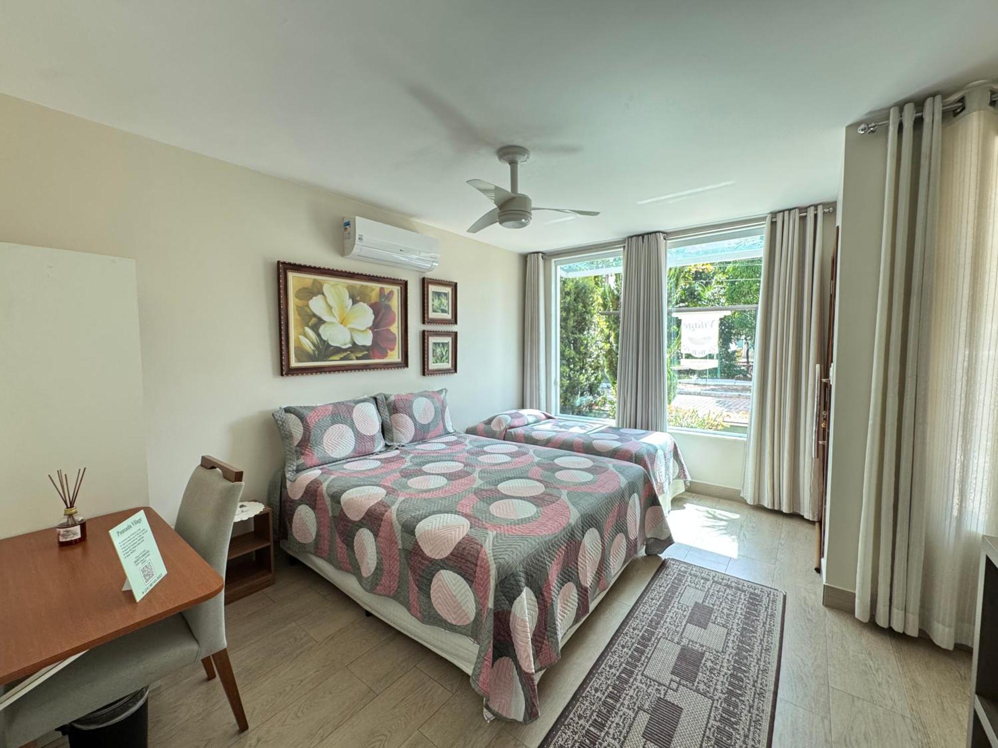 Pousada Familiar Vilage Bed & Breakfast Homestay Volta Redonda Exterior photo